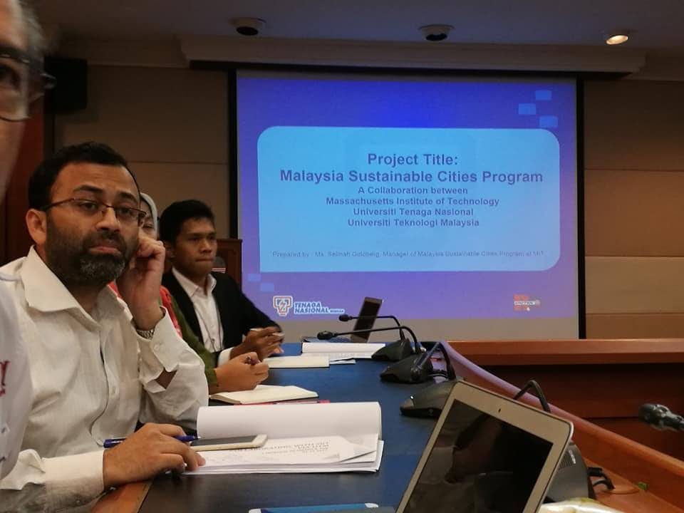Abul Quasem Al-Amin presenting the Malaysia Sustainable Cities Program